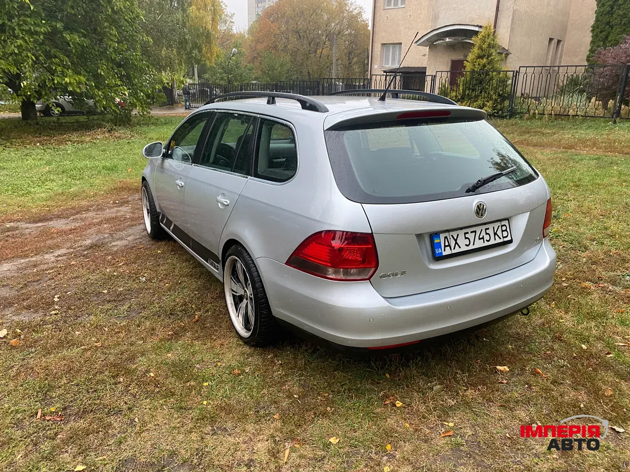 Volkswagen Golf - фото 10