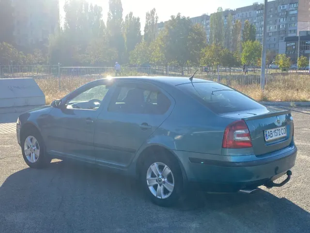 Skoda Octavia - фото 3