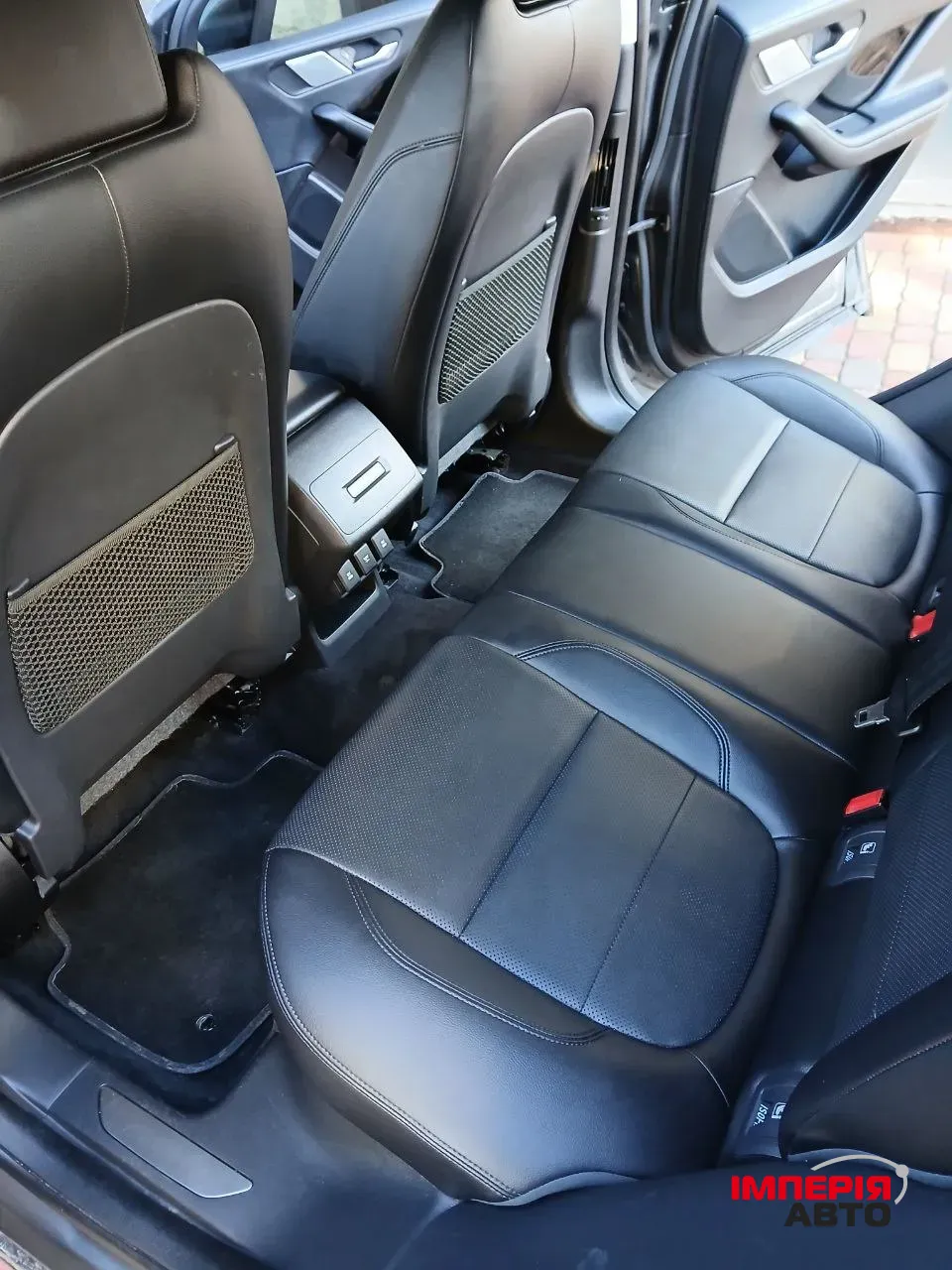 Jaguar I-Pace - фото 10