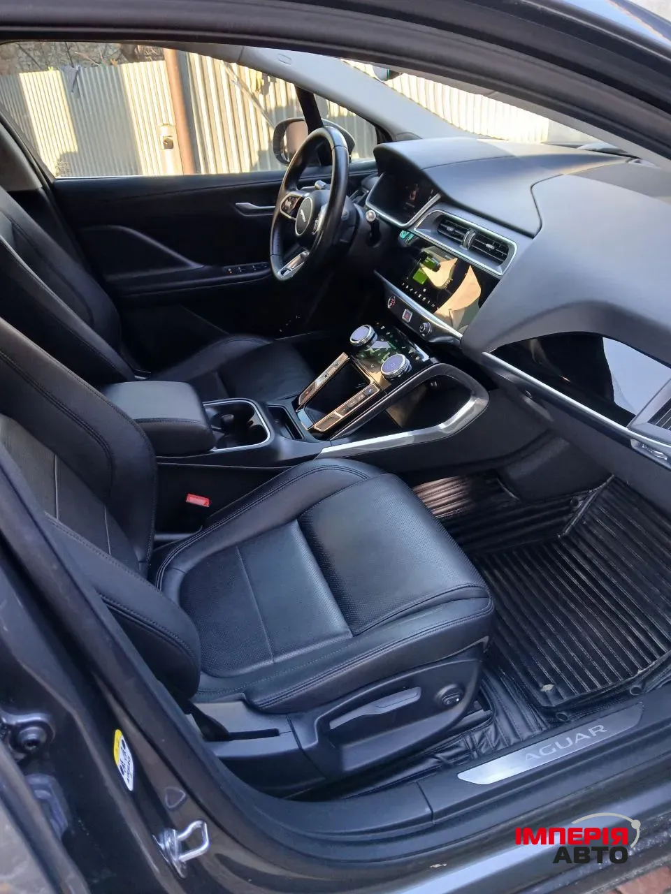 Jaguar I-Pace - фото 14