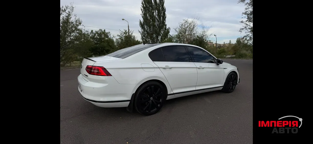 Volkswagen Passat - фото 15