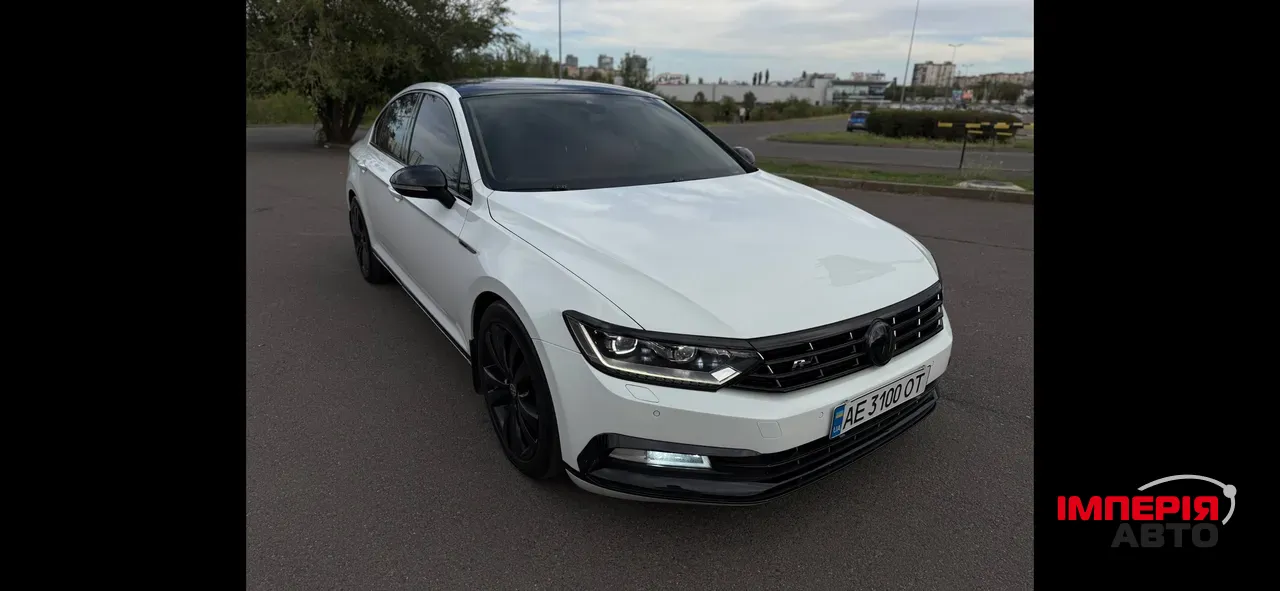 Volkswagen Passat - фото 1