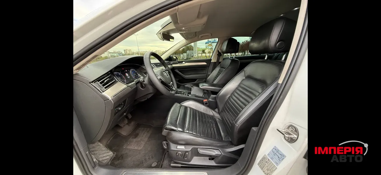 Volkswagen Passat - фото 24