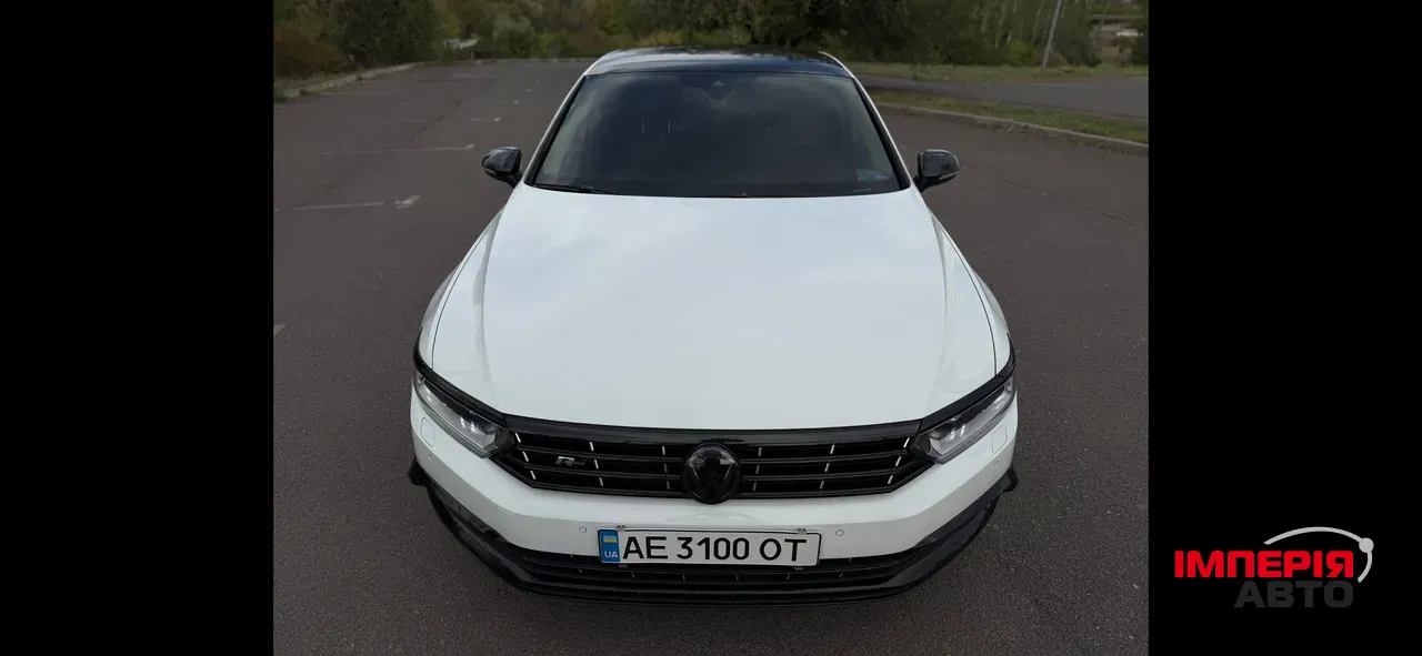 Volkswagen Passat - фото 3