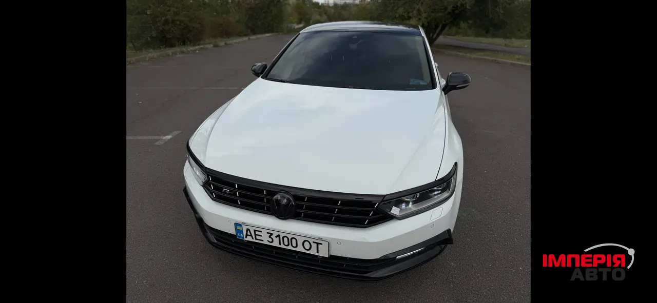 Volkswagen Passat - фото 4