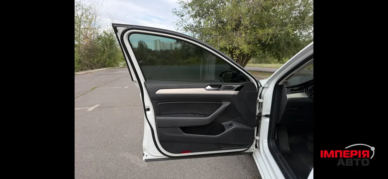 Volkswagen Passat - фото 23