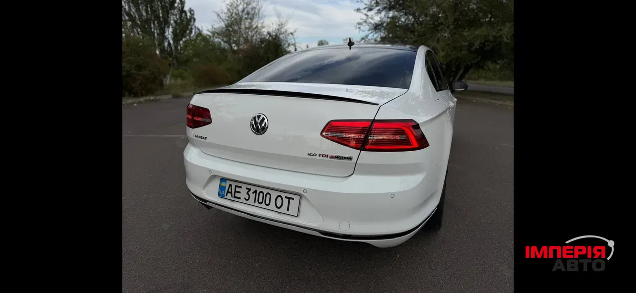 Volkswagen Passat - фото 11
