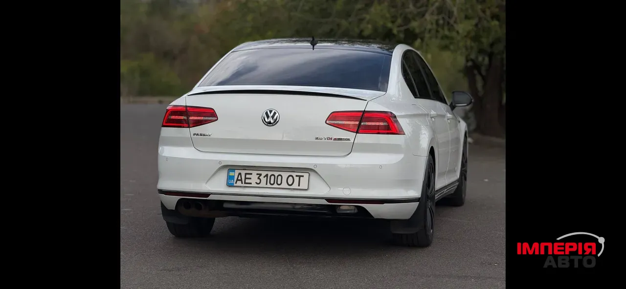 Volkswagen Passat - фото 7