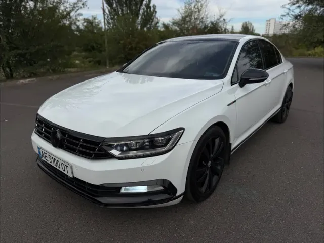 Volkswagen Passat - фото 4