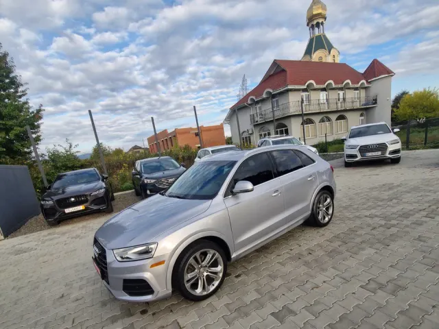 Audi Q3 - фото 1