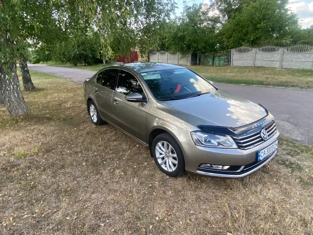 Volkswagen Passat - фото 5
