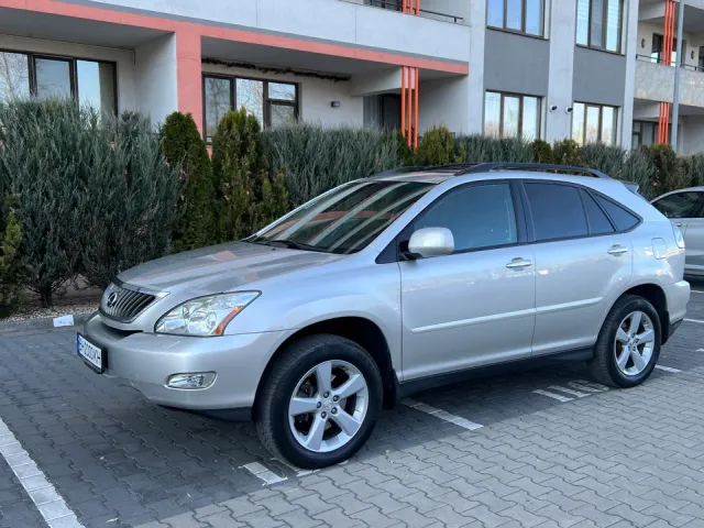 Lexus RX - фото 2