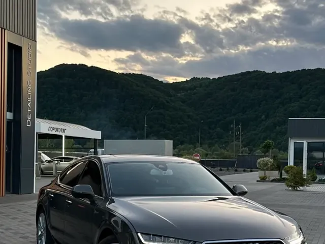 Audi A7 - фото 1