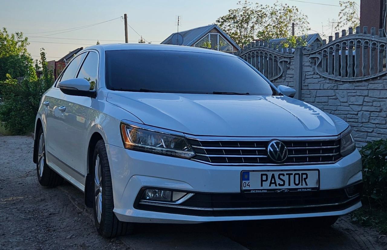 Volkswagen Passat (North America and China) - фото 1