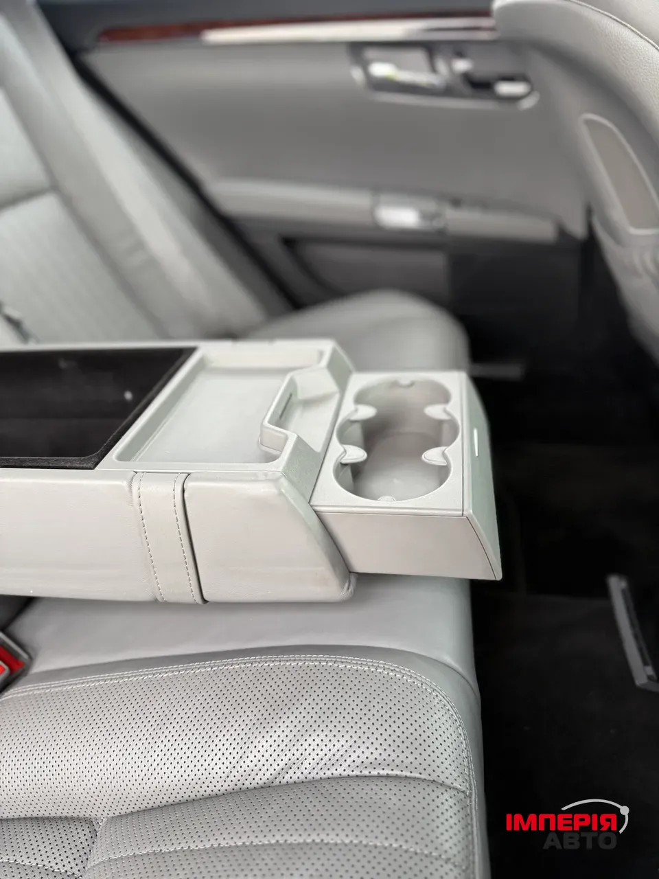 Mercedes-Benz S-Класс - фото 30