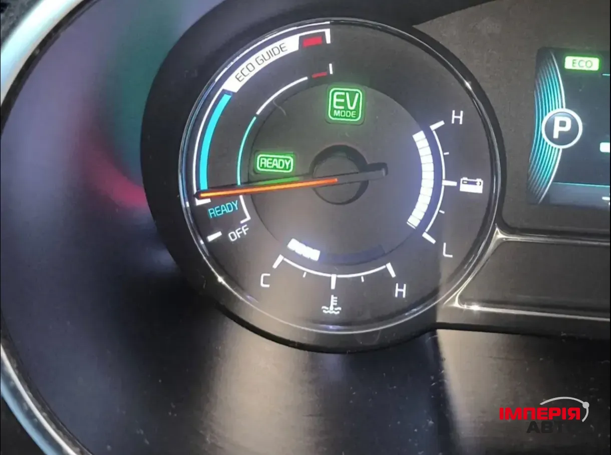 Kia Optima - фото 8