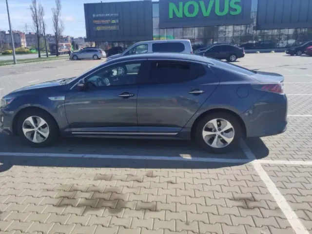 Kia Optima - фото 4
