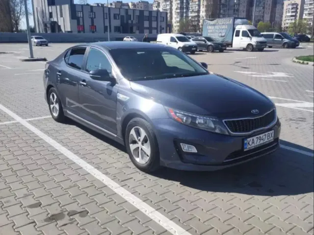 Kia Optima - фото 1