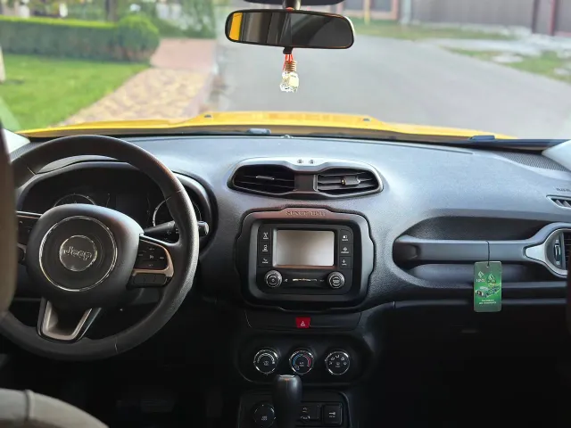 Jeep Renegade - фото 5