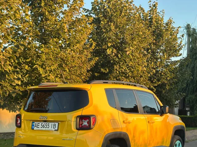Jeep Renegade - фото 3