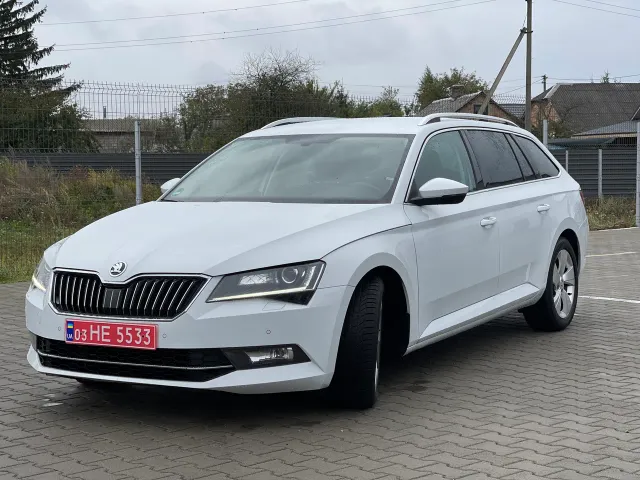 Skoda Superb - фото 2