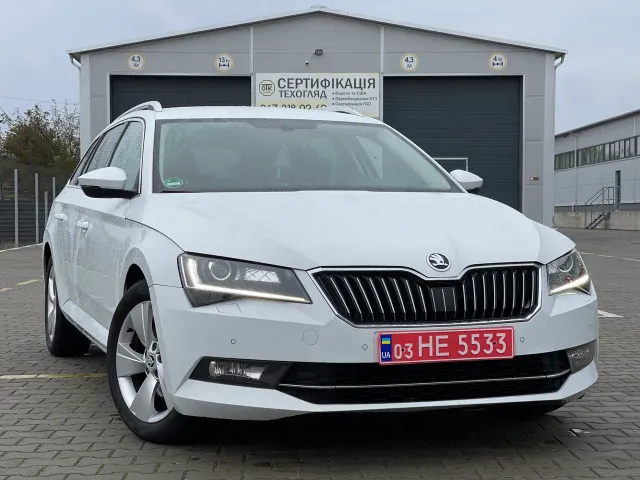 Skoda Superb - фото 1