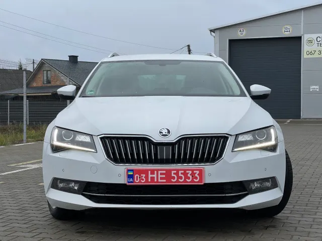 Skoda Superb - фото 5