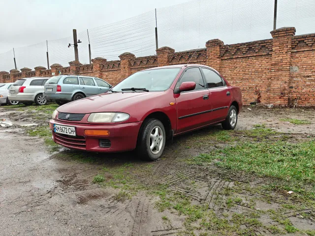 Mazda 323 - фото 5