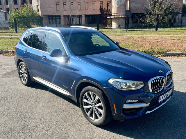 BMW X3 - фото 1