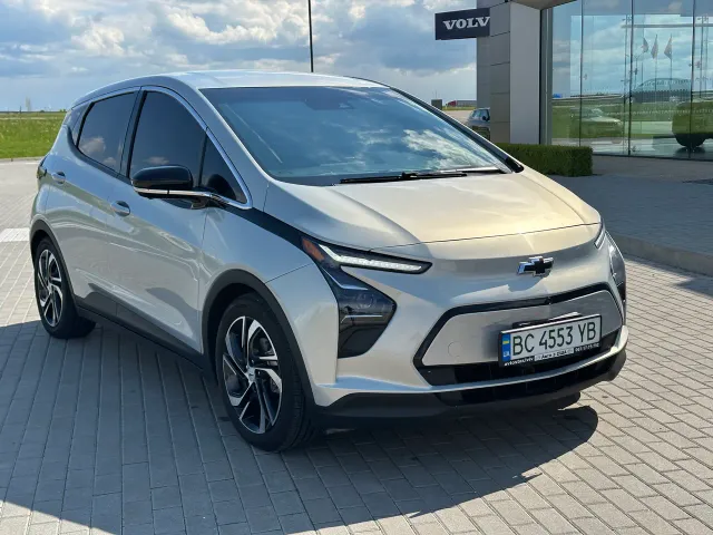 Chevrolet Bolt - фото 1
