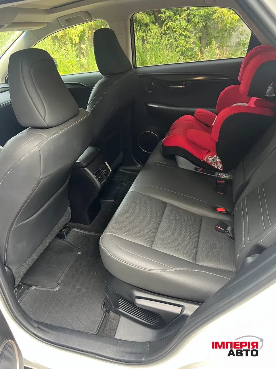 Lexus NX - фото 9