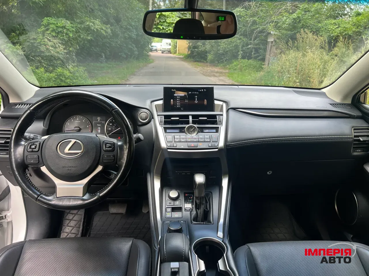 Lexus NX - фото 13