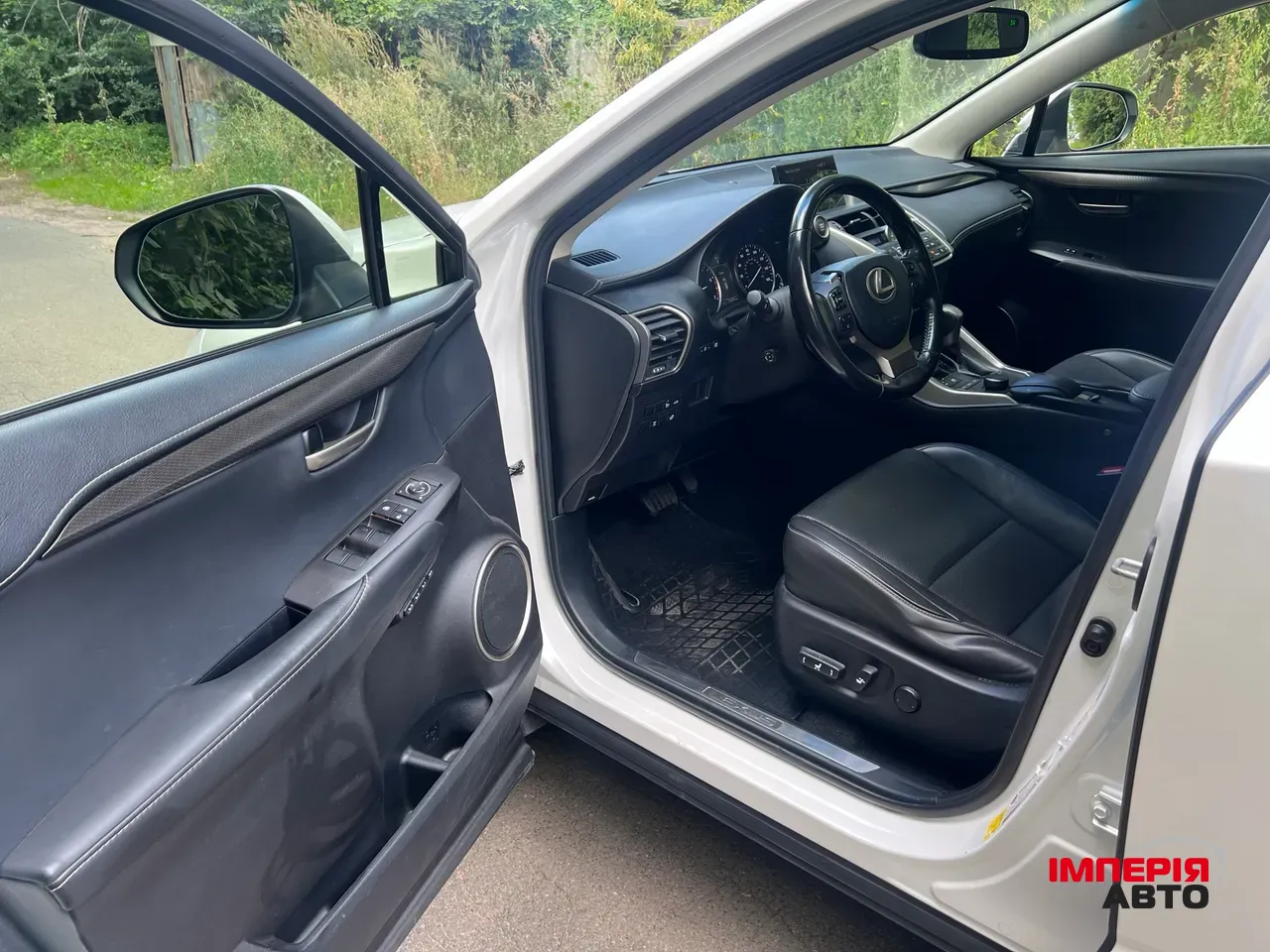 Lexus NX - фото 7