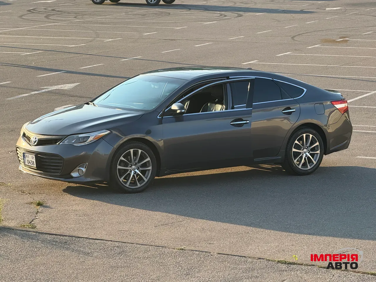 Toyota Avalon - фото 1