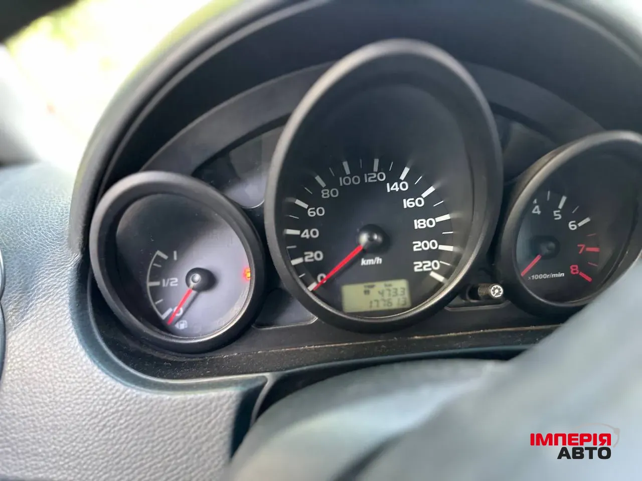 Mitsubishi Colt - фото 7