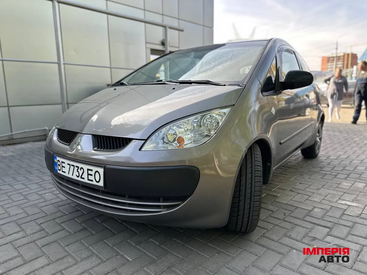 Mitsubishi Colt - фото 1