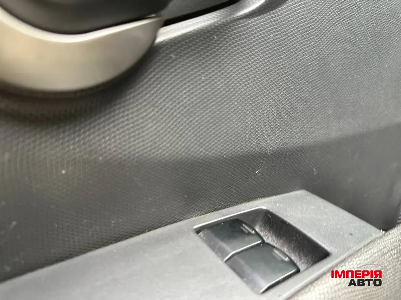 Nissan Micra - фото 9