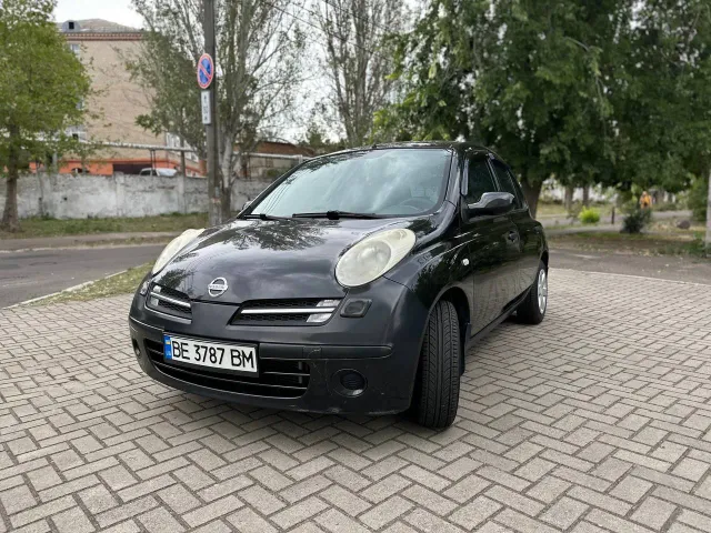 Nissan Micra - фото 1
