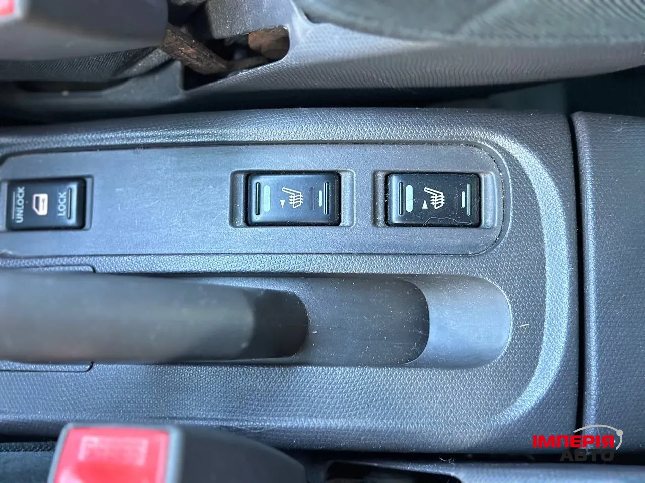 Nissan Micra - фото 9