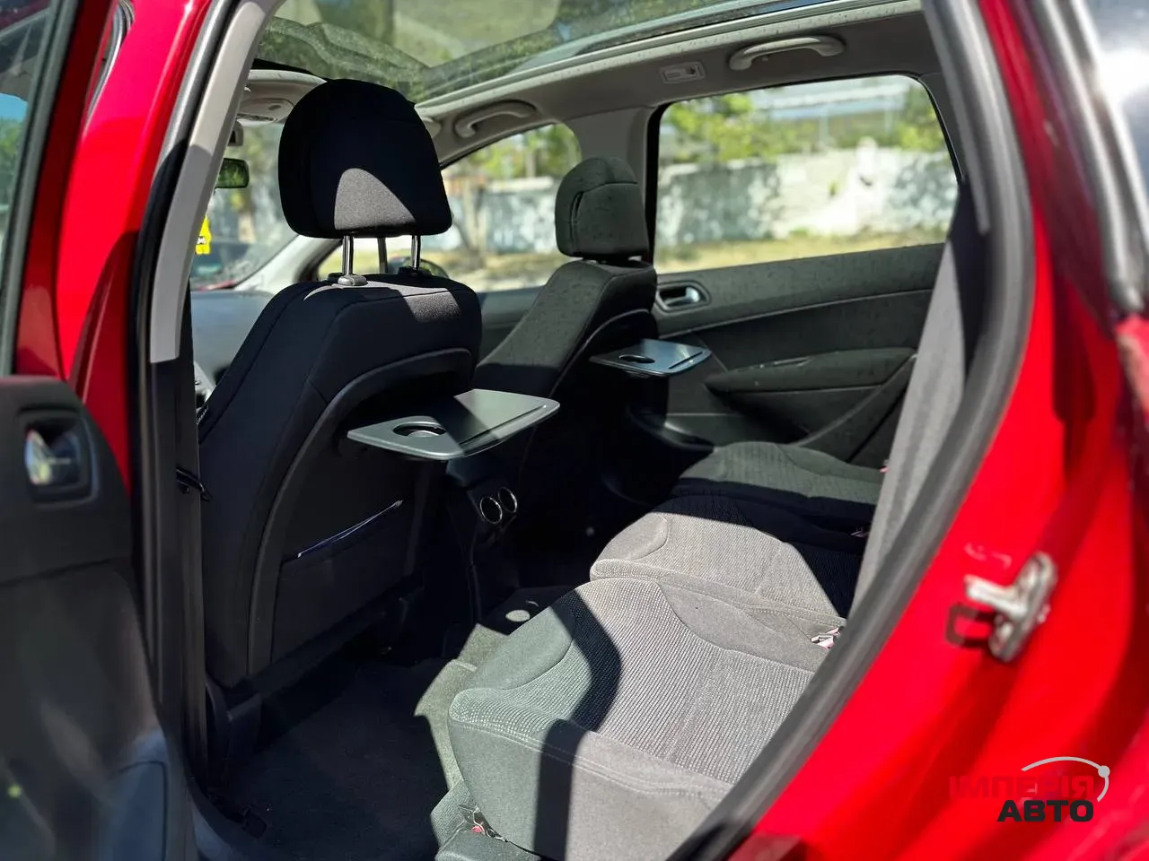 Peugeot 308 - фото 11