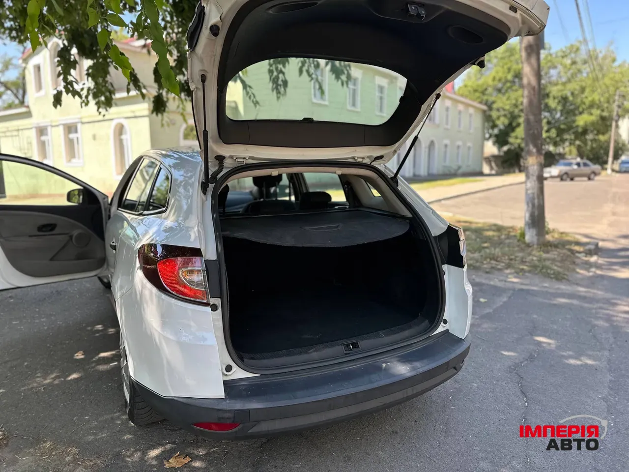 Renault Megane - фото 10