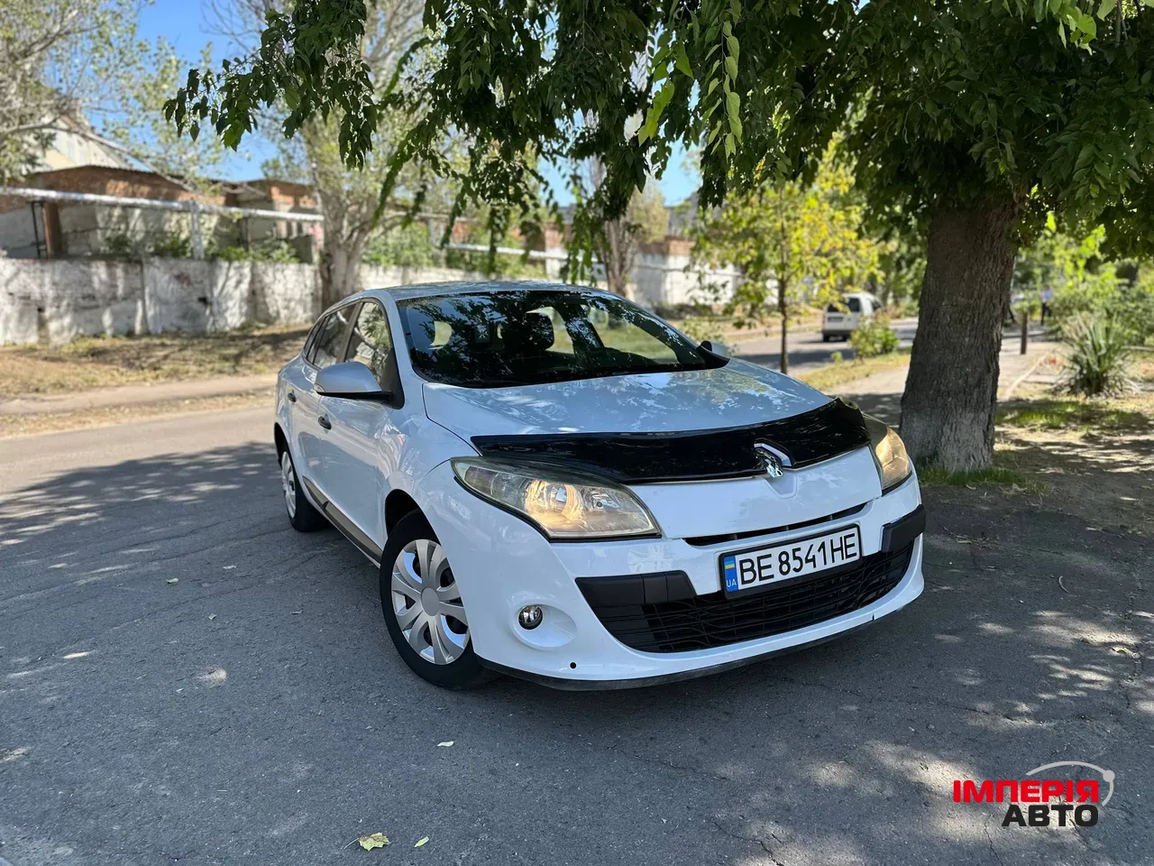 Renault Megane - фото 1