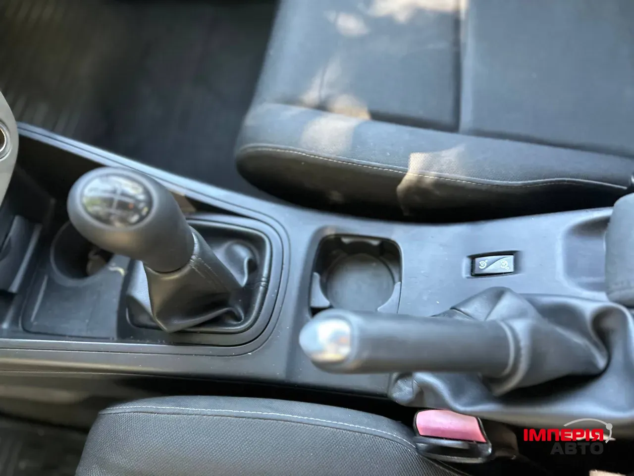 Renault Megane - фото 6