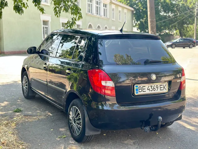 Skoda Fabia - фото 3