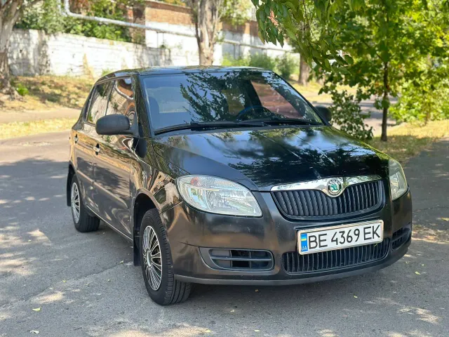Skoda Fabia - фото 2