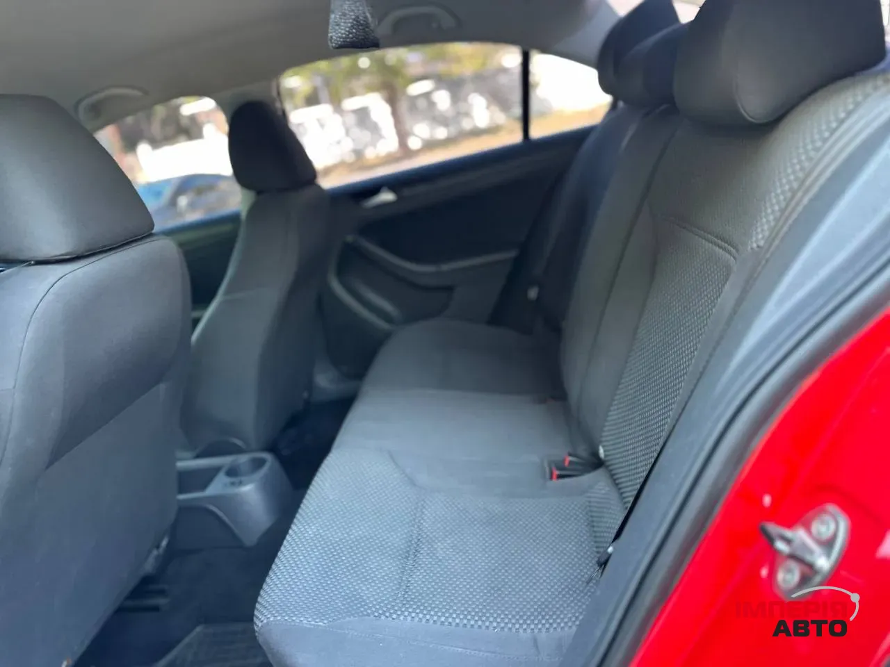 Volkswagen Jetta - фото 10