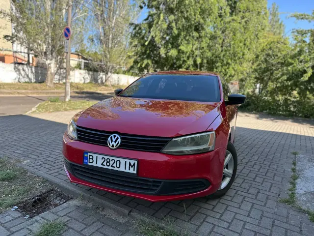 Volkswagen Jetta - фото 1