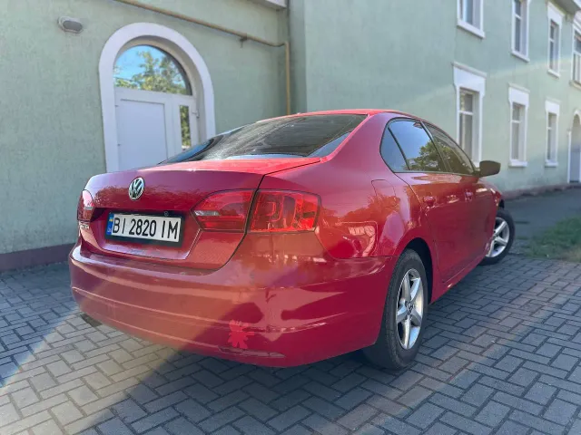 Volkswagen Jetta - фото 4