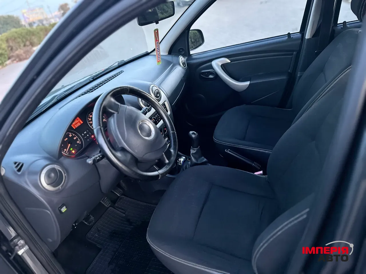 Dacia Sandero - фото 22