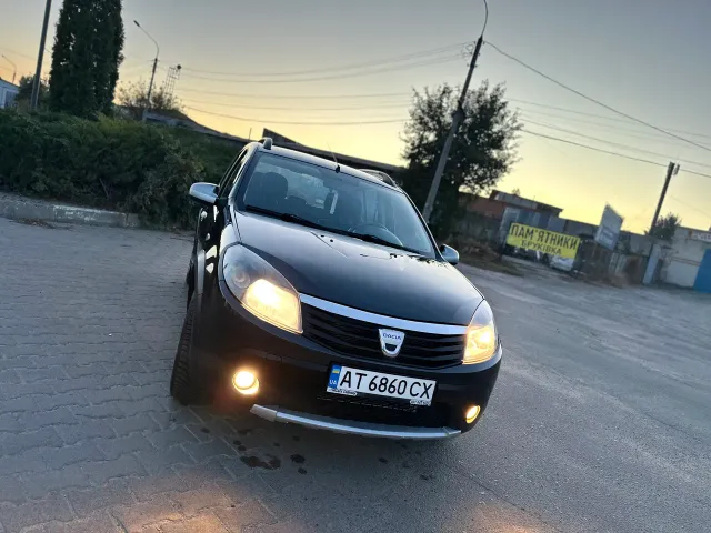 Dacia Sandero - фото 4